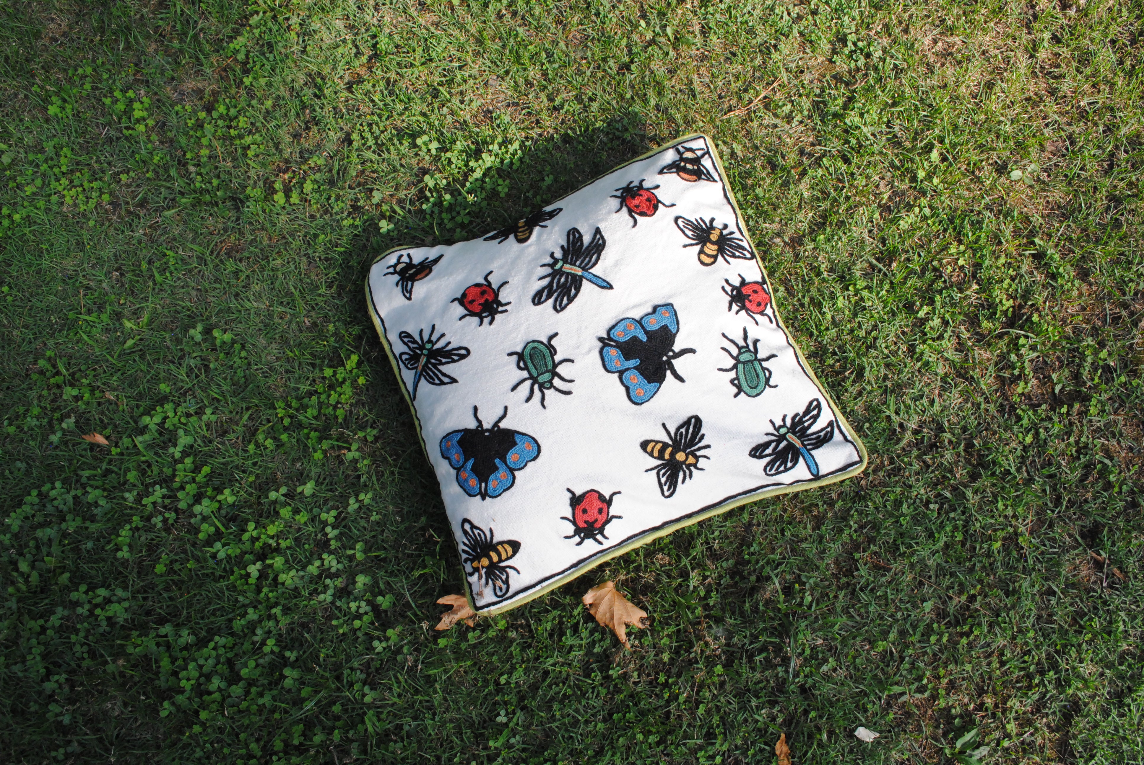 Kyem Hand Embroidered Cushion Cover
