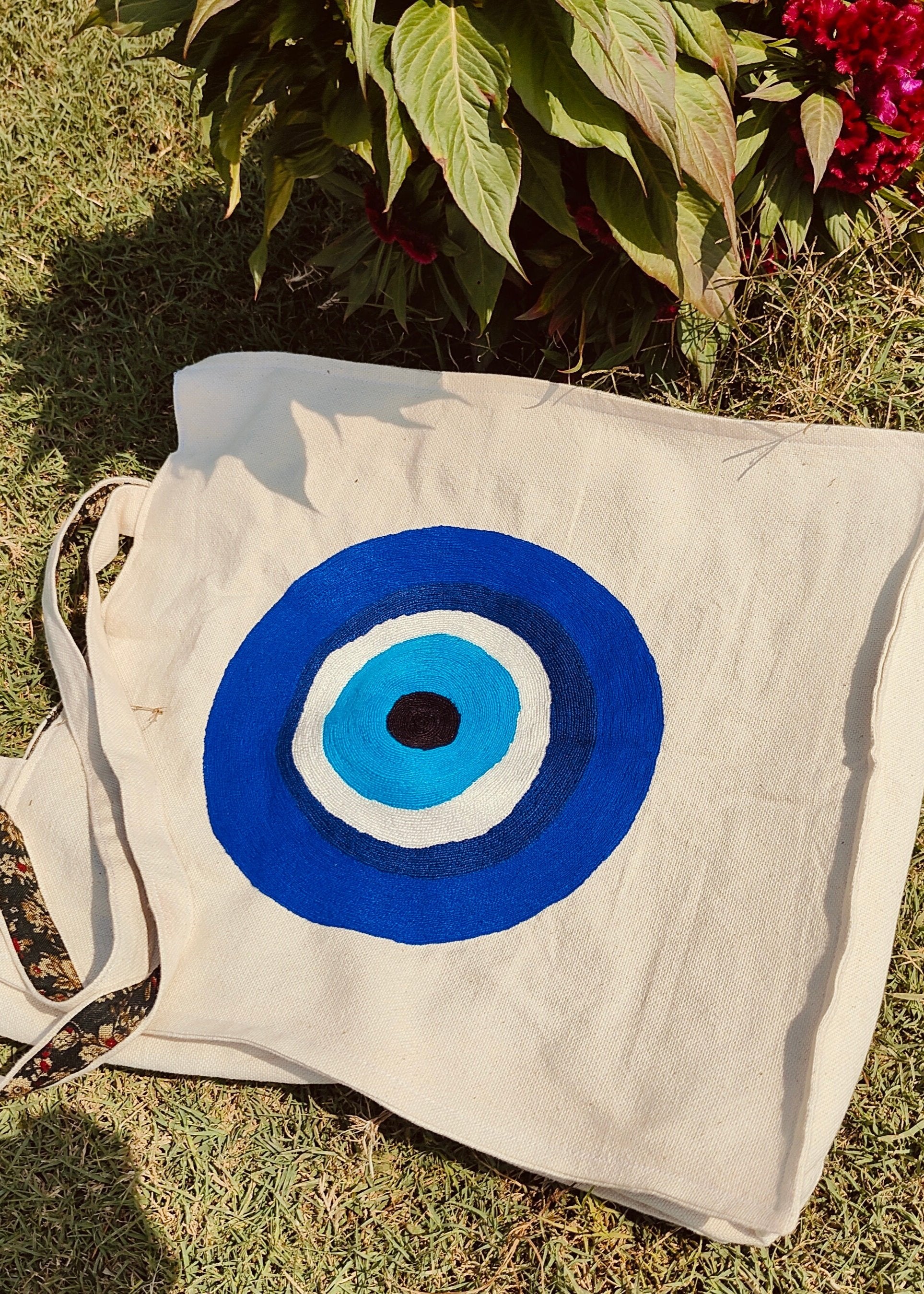 Hand-embroidered Evil-Eye -Bag