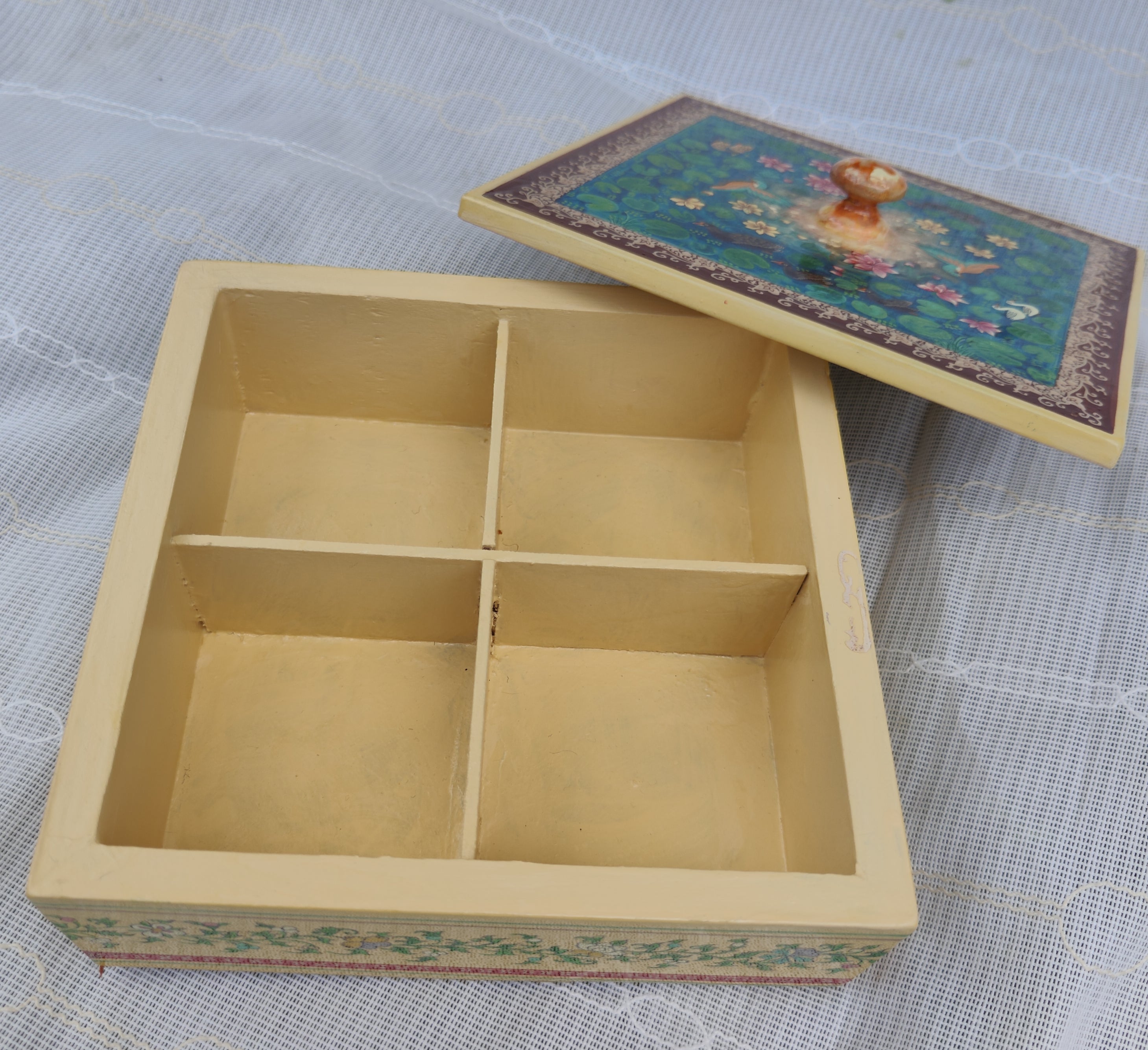 Sonth  x Fayaz Ahmad Jan - Dry Fruit Box